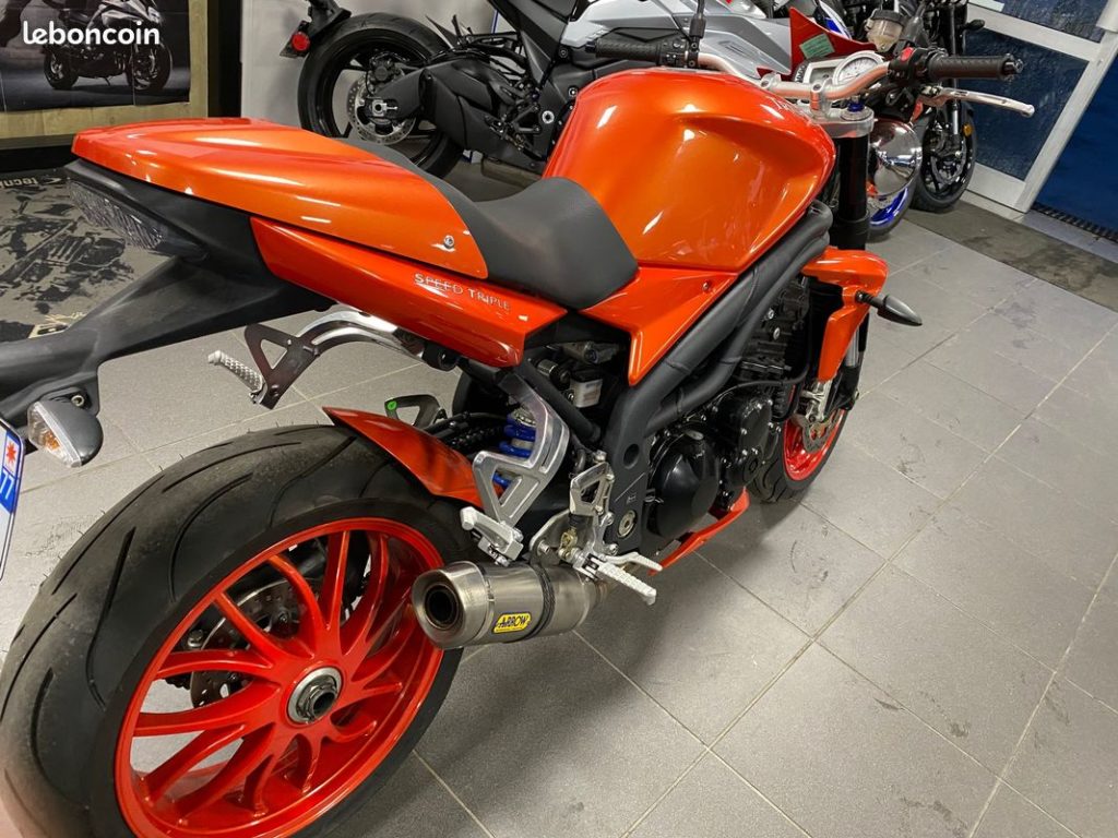 Triumph-Speed-Triple-1050-2008-Orange-Occasion-Arriere-Droit